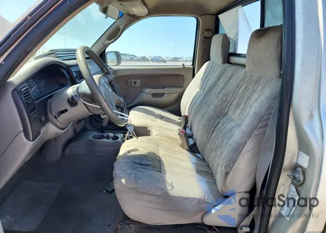 2001 Toyota Tacoma from USA, damaged, VIN 5TENL42N31Z770921